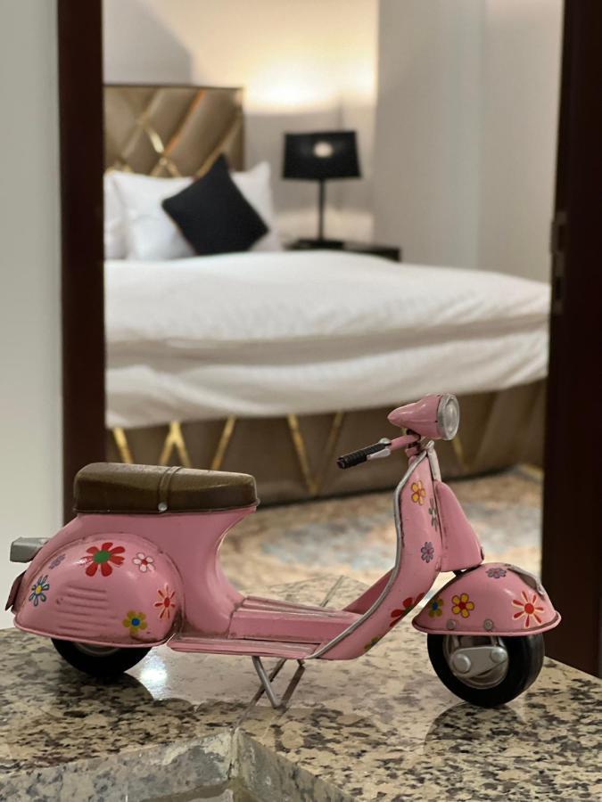 Lux Stays One Constitution Ave Islamabad Esterno foto